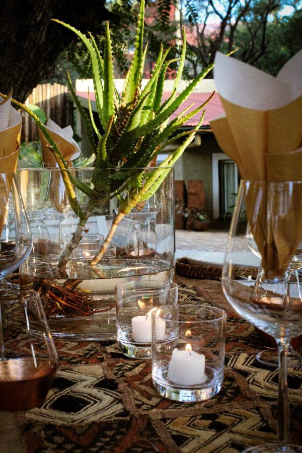 Enchanting Self-Catering Villa With Queen Bed At Bokmakierie Villas Windhoek Bagian luar foto